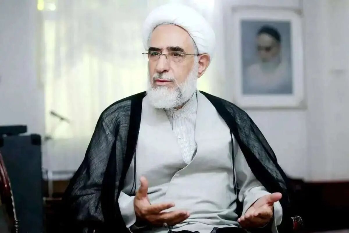منتجب‌نیا: تشییع باشکوه رهبر شهید به معنای رضایت مردم از وضع موجود نیست/ کشور به یک انقلاب اقتصادی نیاز دارد